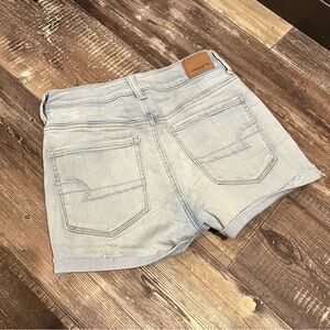 A&E light wash denim shorts